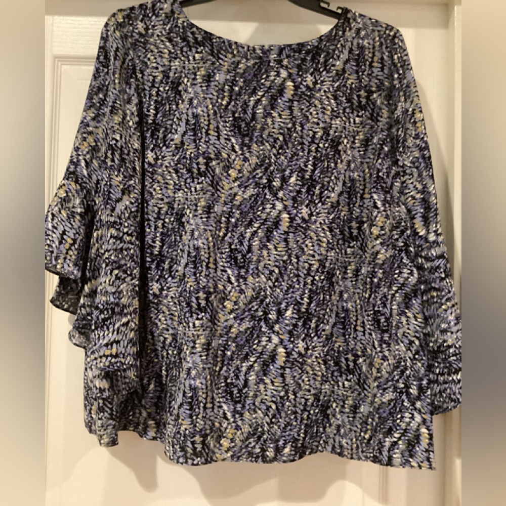 Gorgeous Patterned Kasper Blouse- Flutter Sleeves - image 2